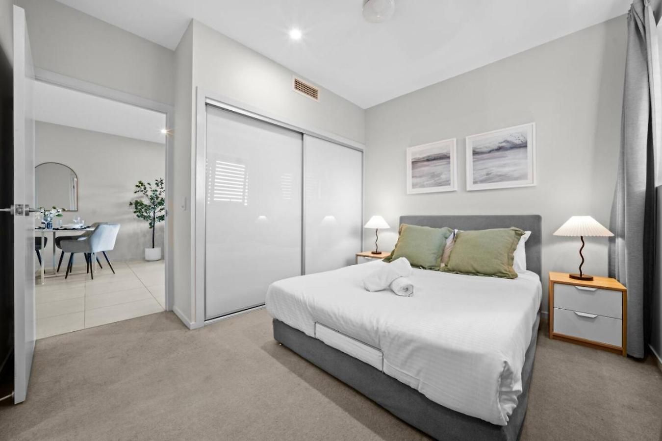 2br Near Sunnybank Plaza And Market Square *
