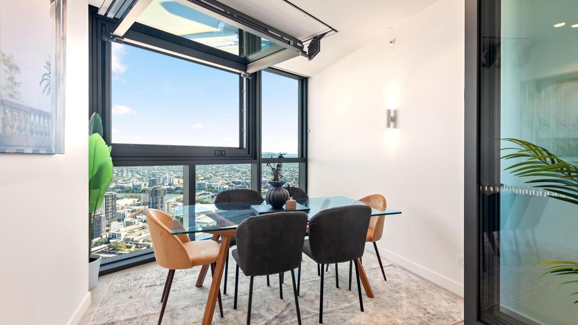 Queens Wharf | Lavish Gem, Majestic View, Parking!