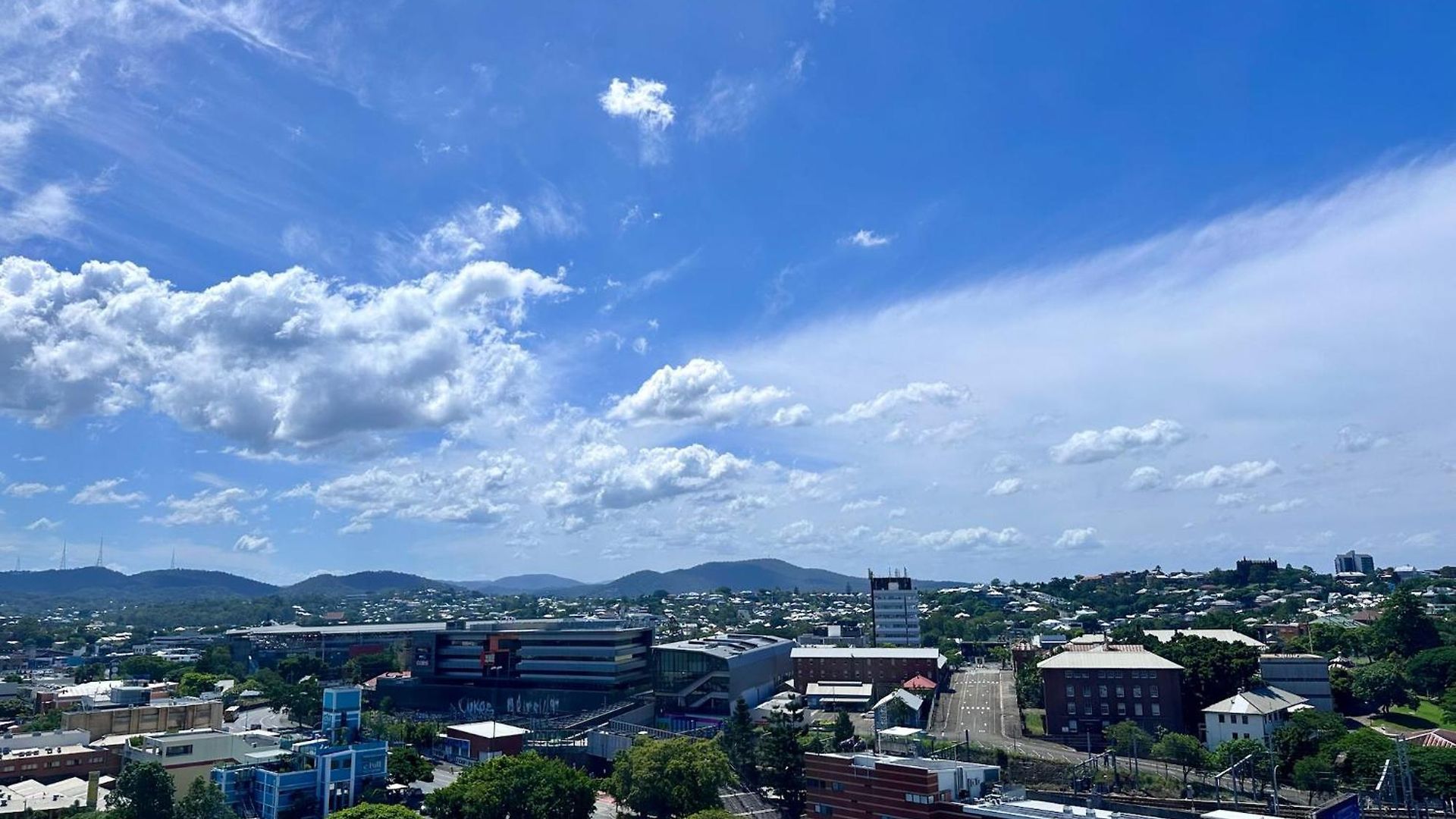 Quay To The City! Spacious, Stylish, Apartment Brisbane