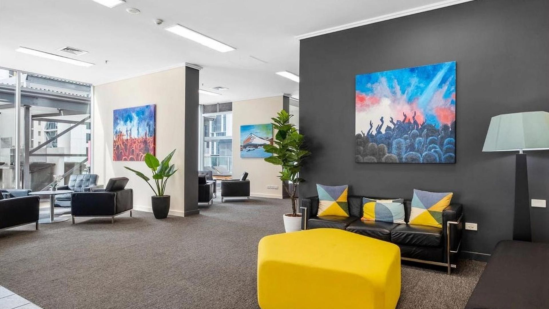 Apartment Centre With Awesome Views! Brisbane