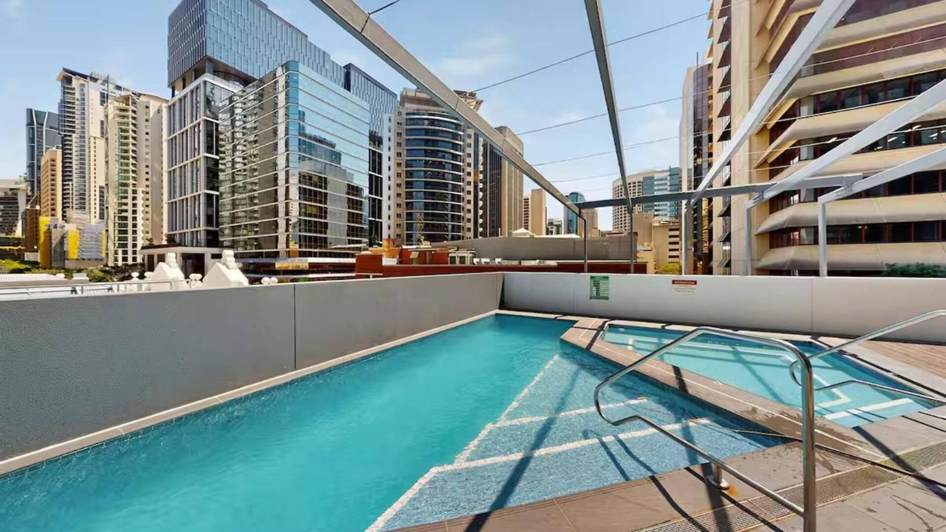 Bridge Views - Sleeps 8 - Cbd - Pool, Gym & Parking Apartment Brisbane