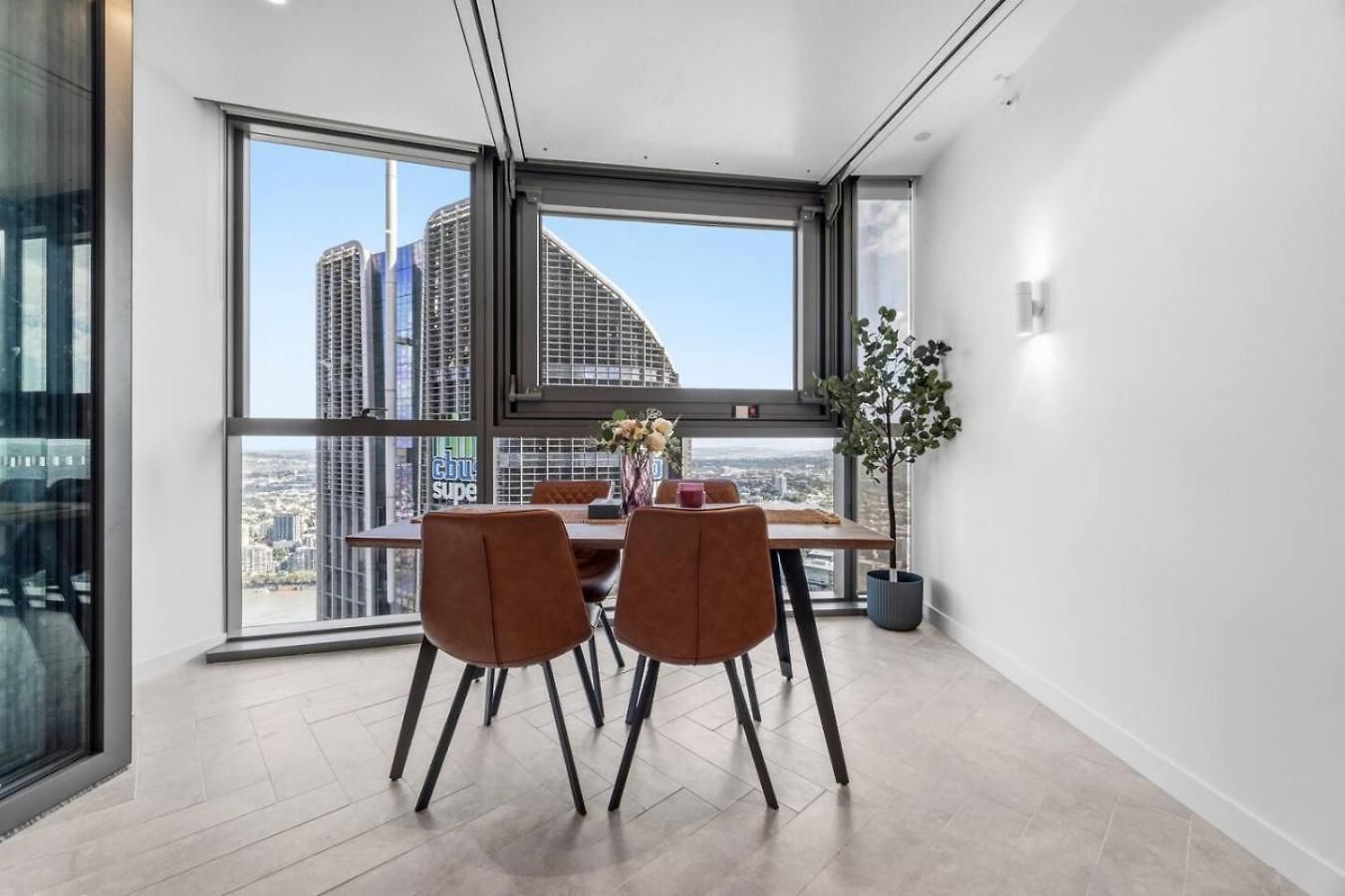 Luxury 54f Skyline Iconic Queens Wharf 1br *