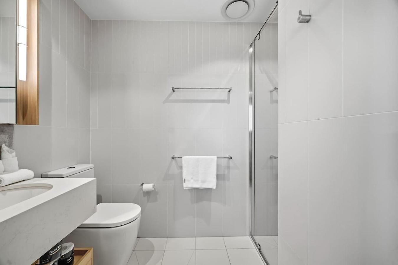 Iconic Queens Wharf 2br Prime Cbd Location Apartment *