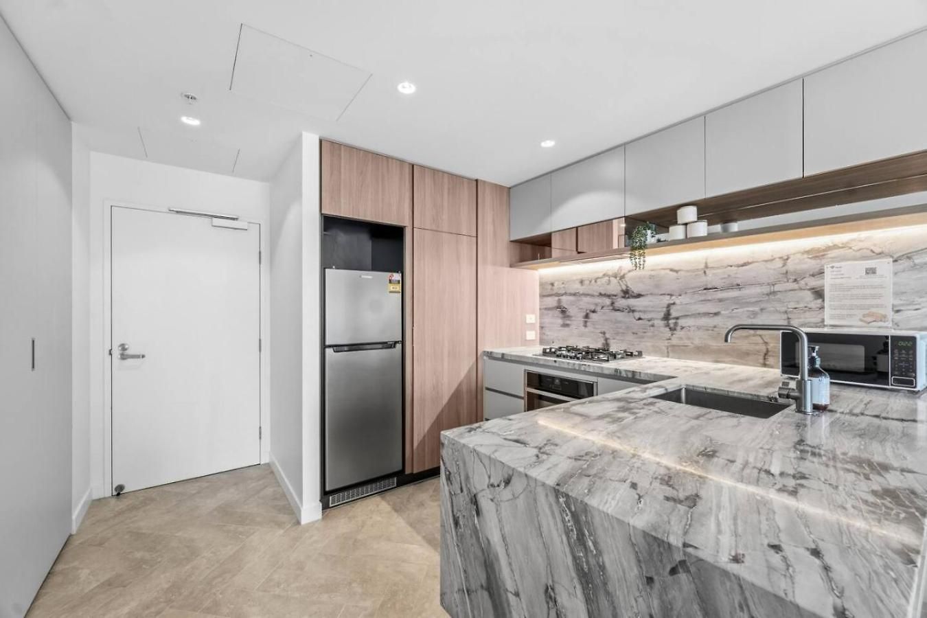 Luxury 54f Skyline Iconic Queens Wharf 1br