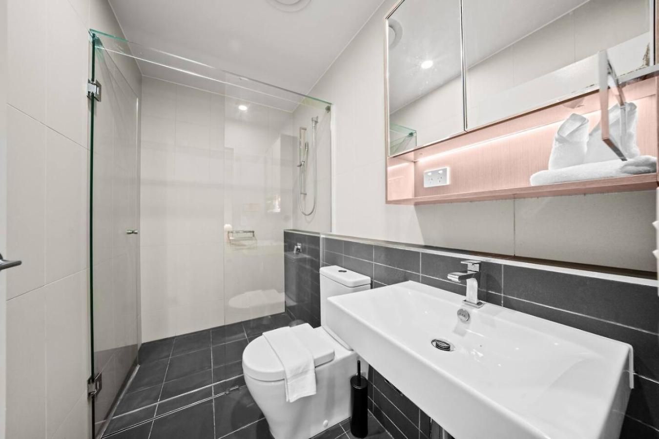 2br Near Sunnybank Plaza And Market Square Apartment Brisbane
