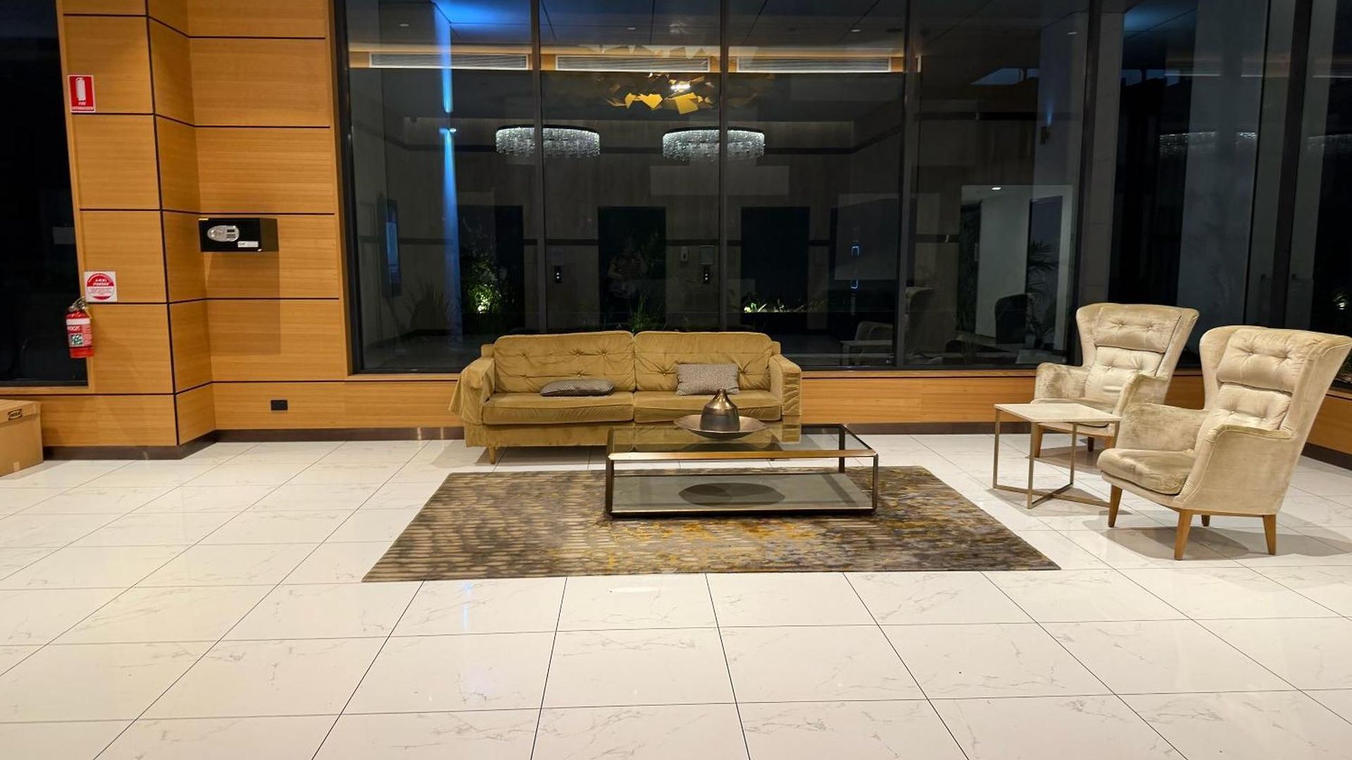 Hope St Staycation Pool Gym Sauna Parking M30 *