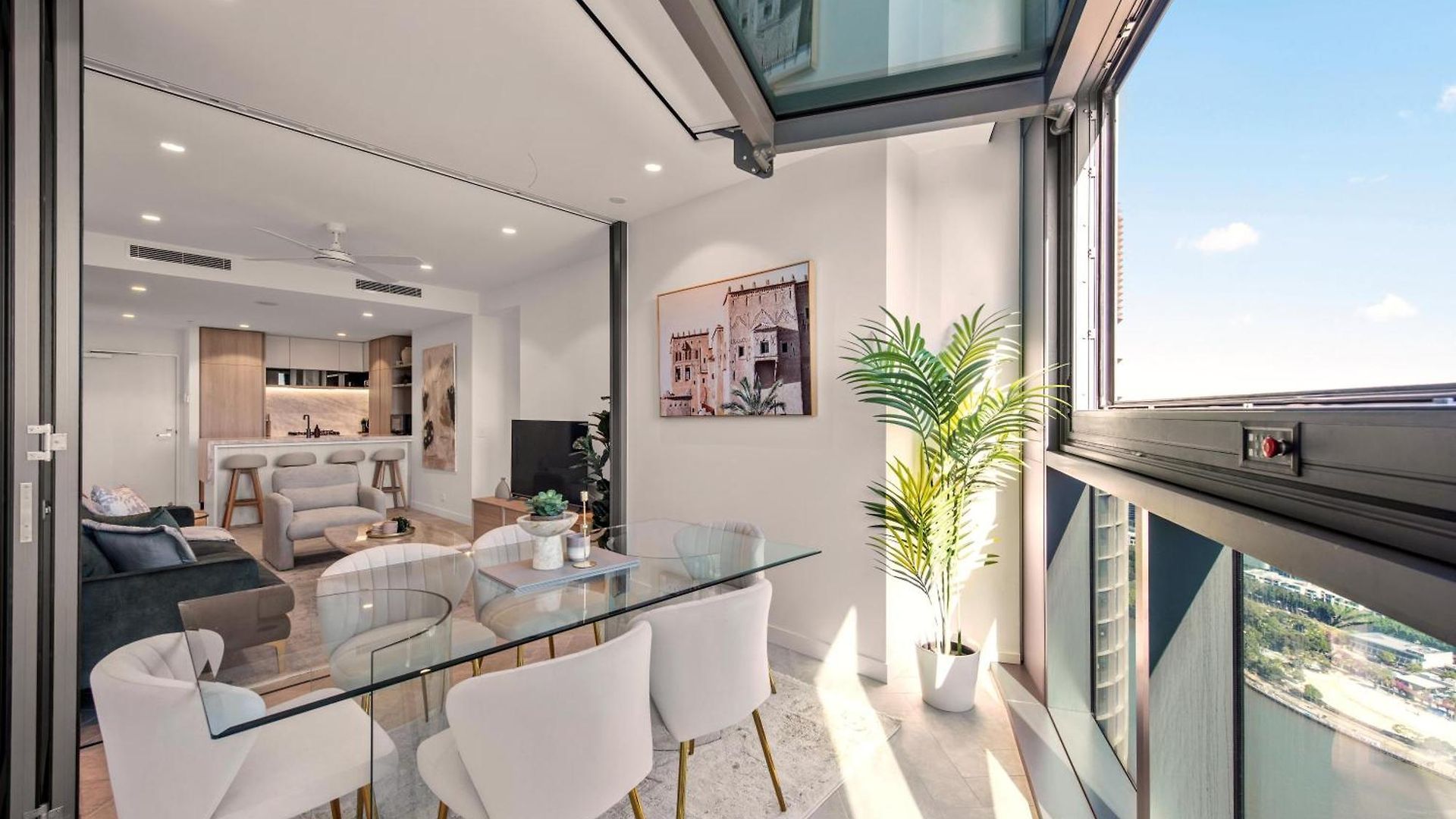 Apartment Queens Wharf 3br With 2 Parking *