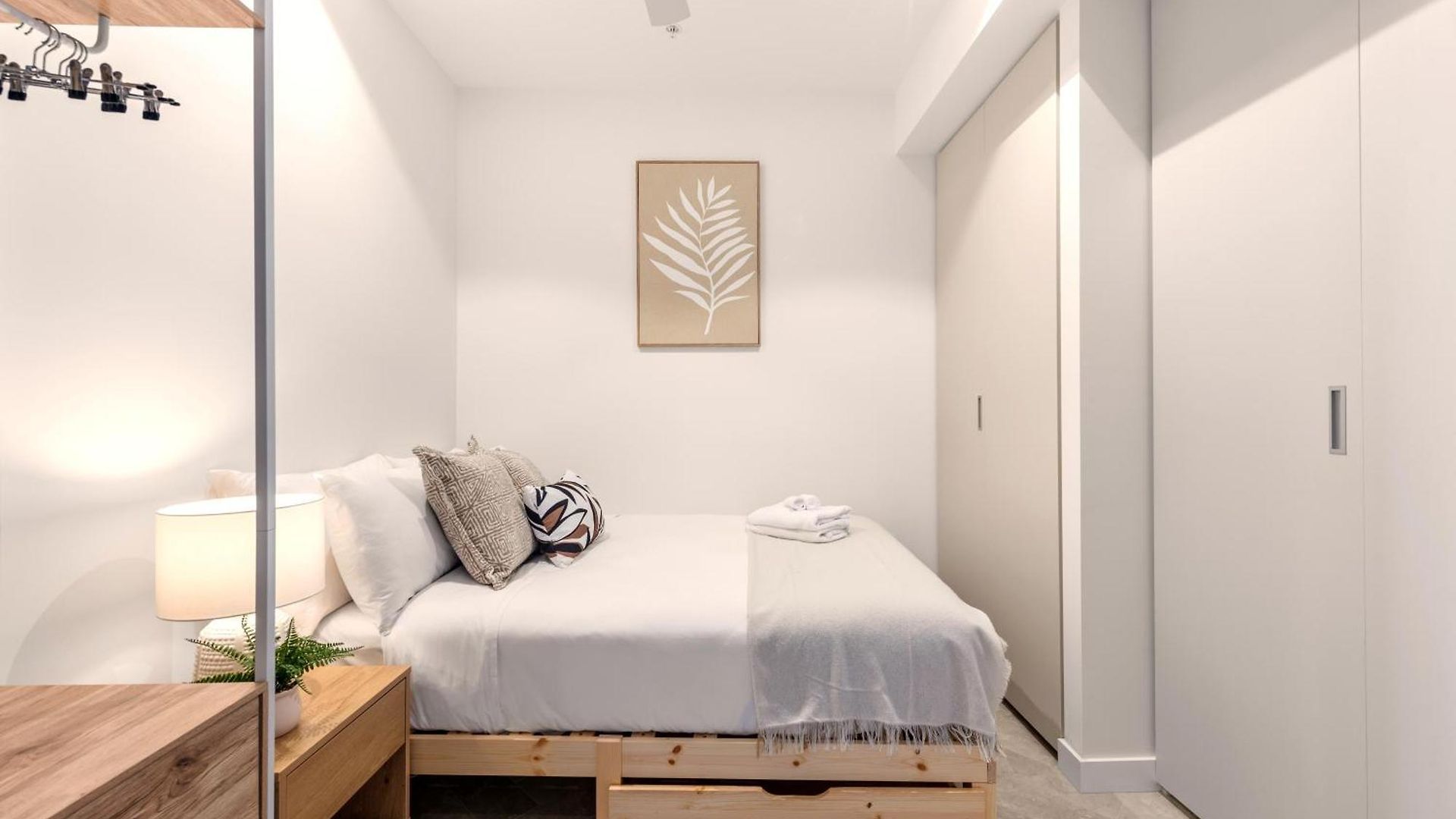 Apartment Queens Wharf | Lavish Gem, Majestic View, Parking! *