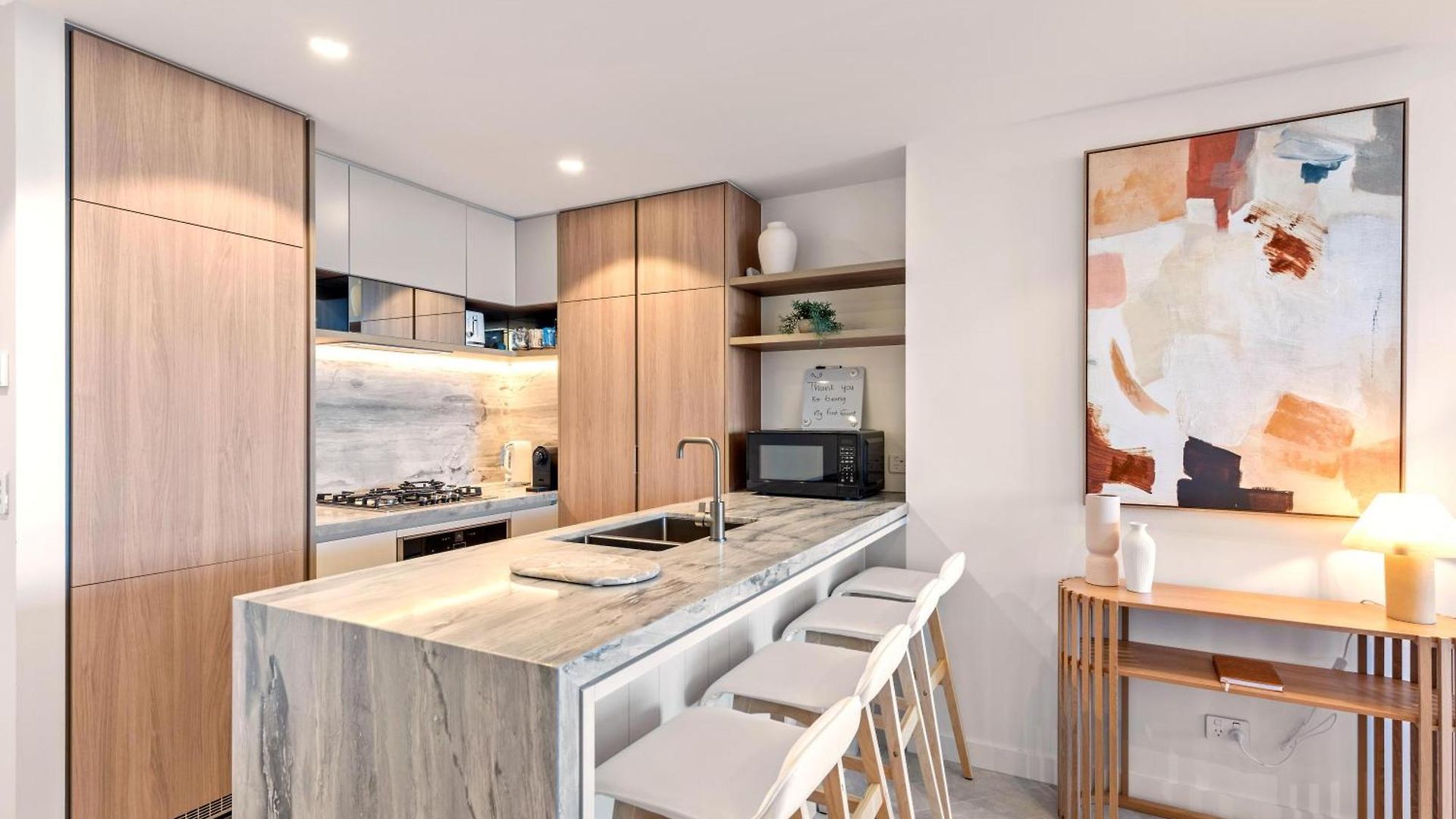 Queens Wharf | Lavish Gem, Majestic View, Parking! Apartment *