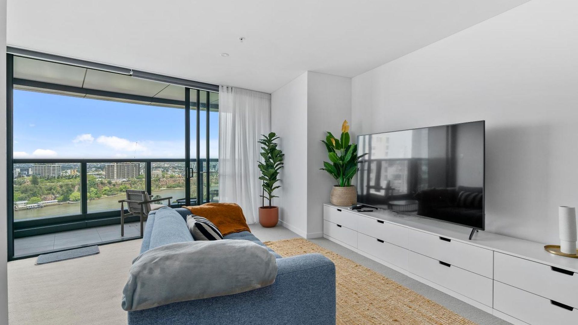 Premium Cbd Incredible River Views Brisbane