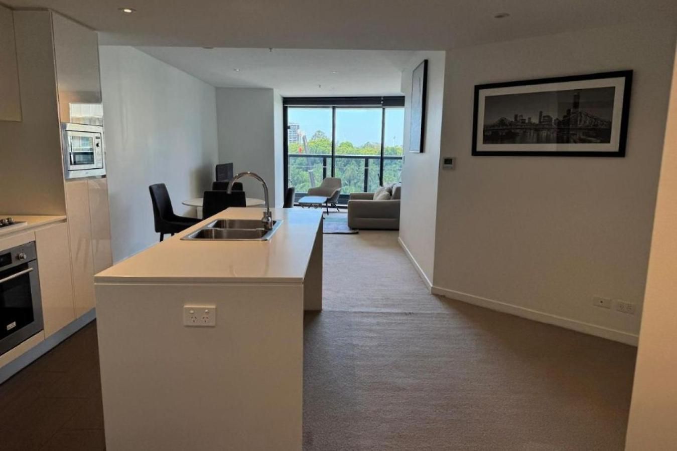 Apartment Spacious 2 Bedroom In The Heart Of Cbd Brisbane