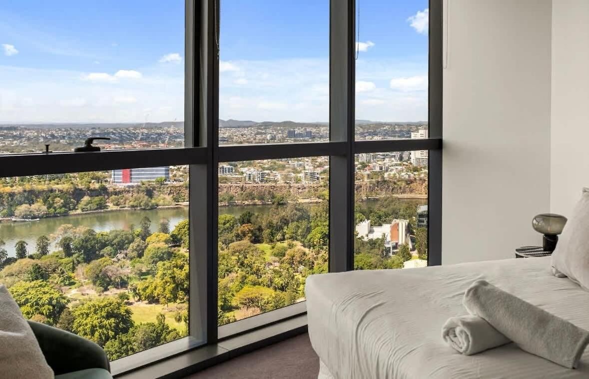 Lavish 3 Bedroom In Queens Wharf With Car Park Apartment *