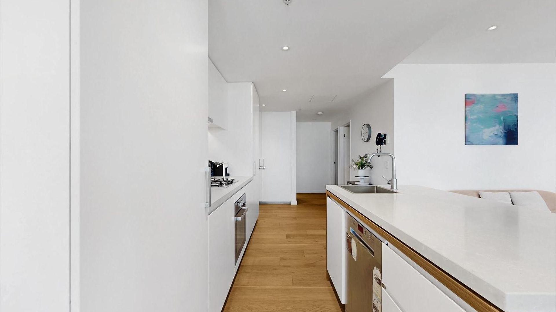 Corner 2 Bed With Views Level 11 - Fortitude Valley Apartment