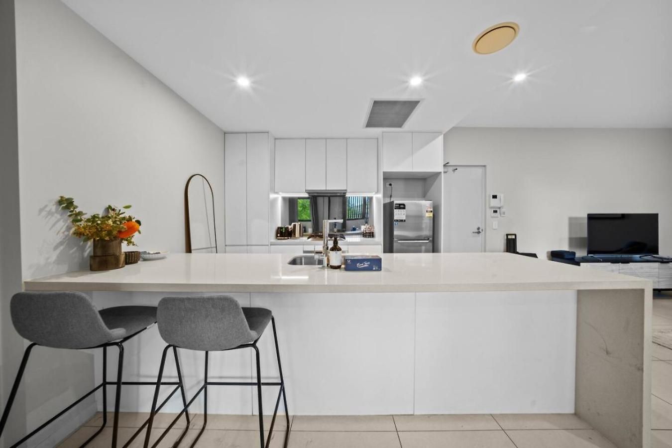 Southside 2br Near Garden And Sunnybank Apartment *