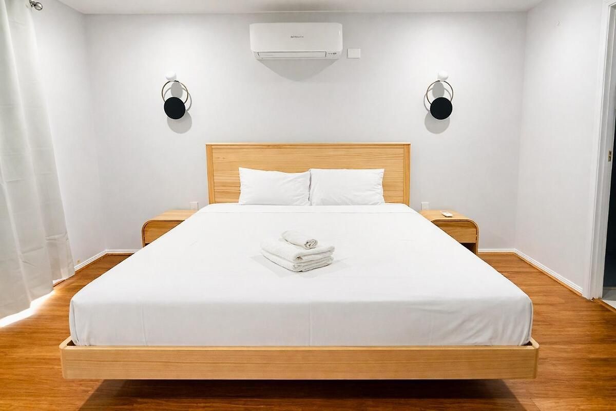 Full Ac 3br With Pool & 3 Parking Spot Brisbane