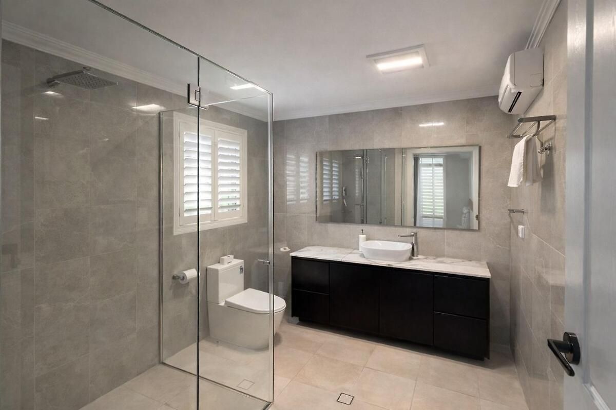 Apartment Full Ac 3br With Pool & 3 Parking Spot Brisbane