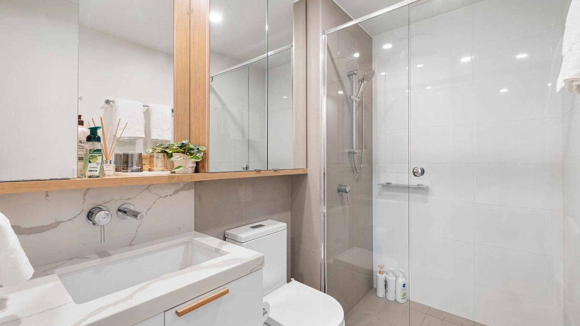12th Floor Stadium View -2br-free Parking-cbd Brisbane