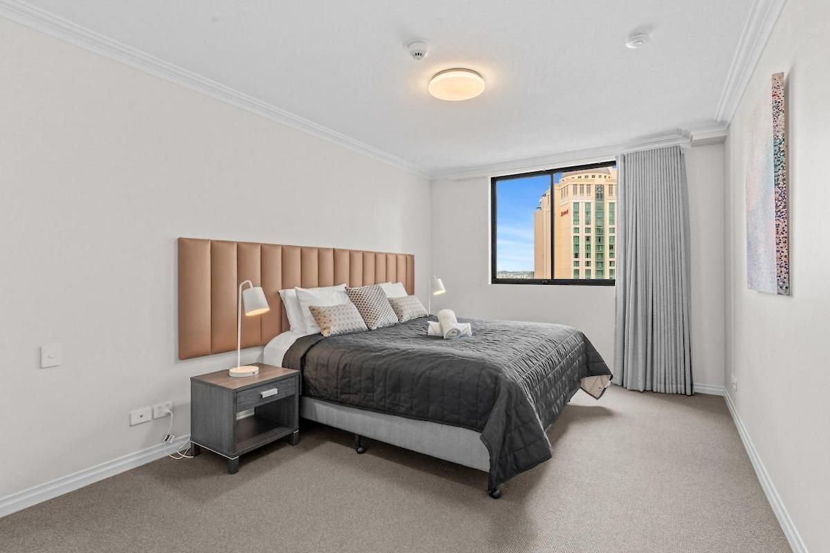 Apartment Story Bridge River Views, Pool, Sauna And Parking