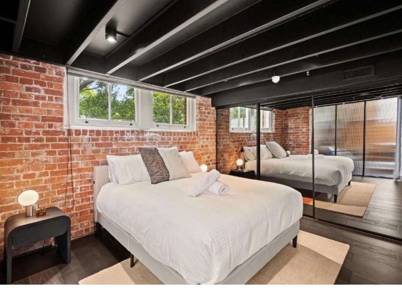 Luxury Woolstore Teneriffe Apartment *