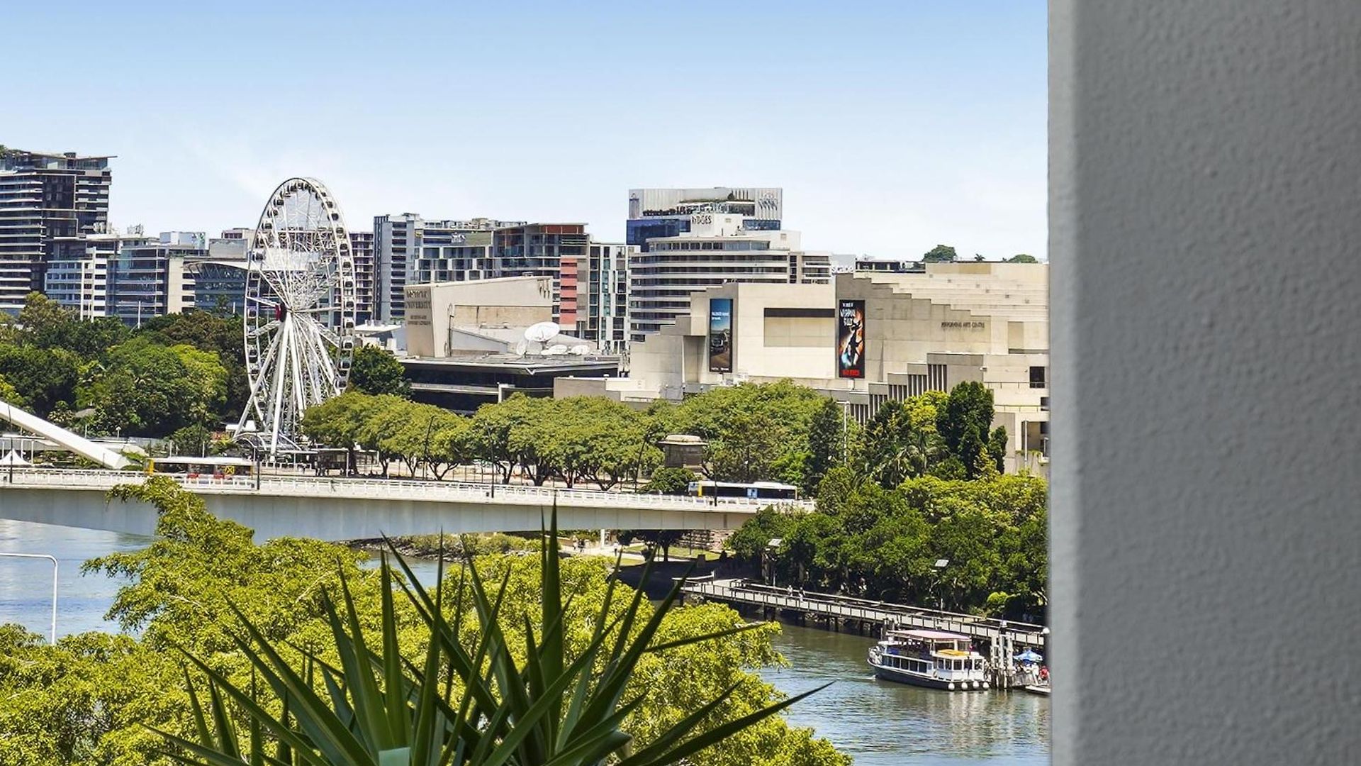 Retreat With Private Balcony Brisbane
