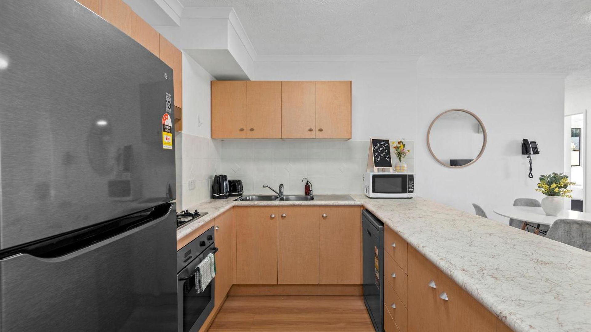 2br With Views, Balcony & Car Park Brisbane