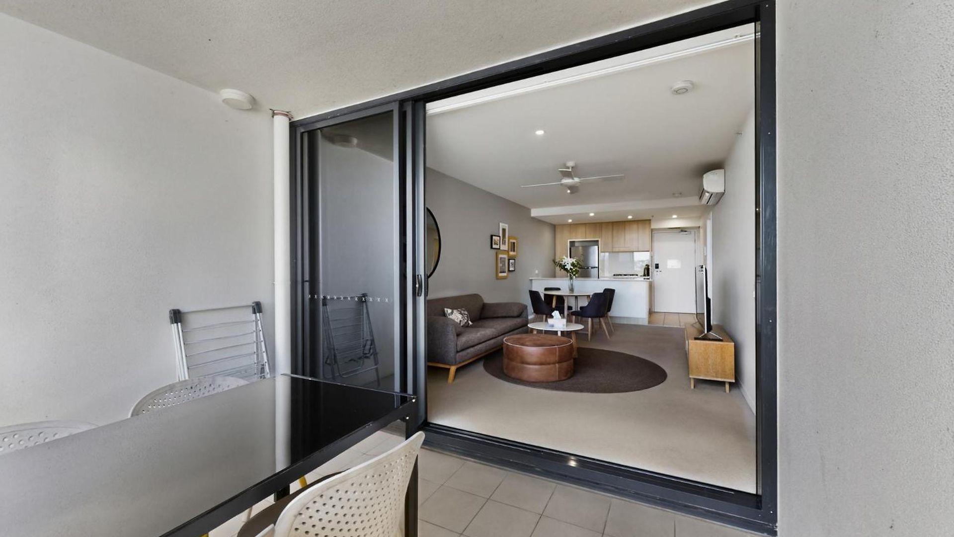 Hamilton Portside Luxe Level 5 Apartment