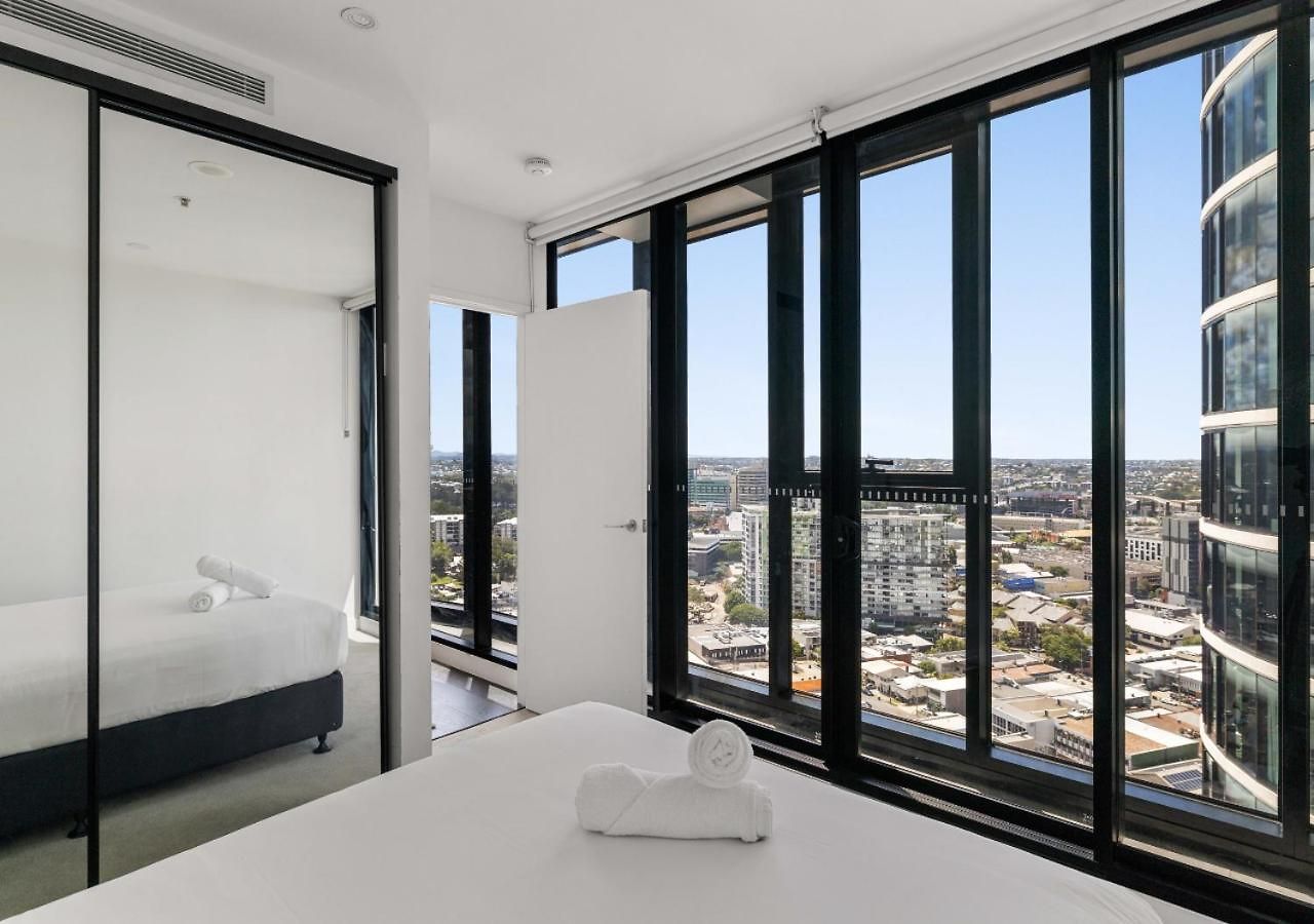 Lights Retreat - Fortitude Valley *
