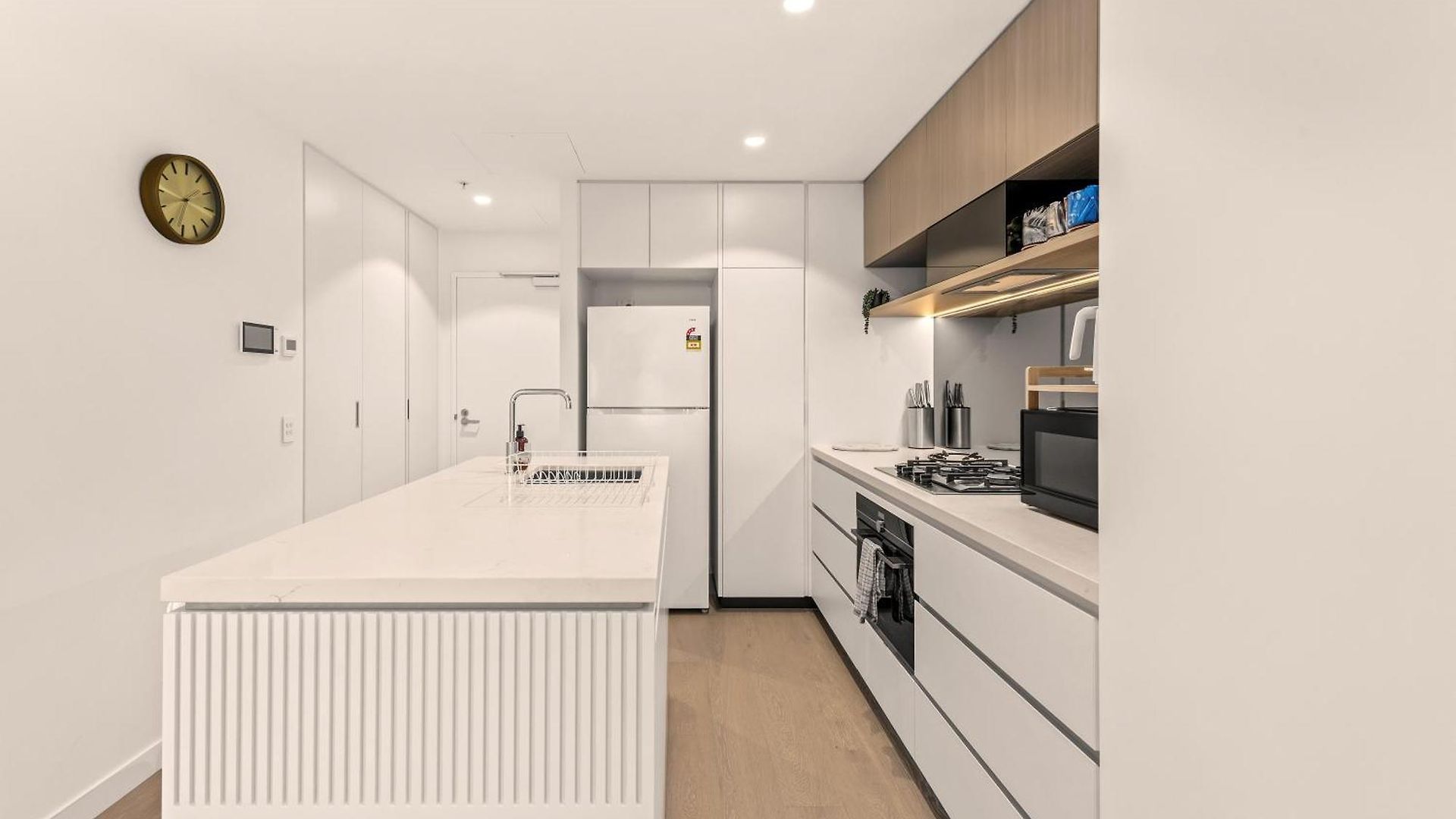 Apartment Queen's Wharf | South Bank & River Views | Pool