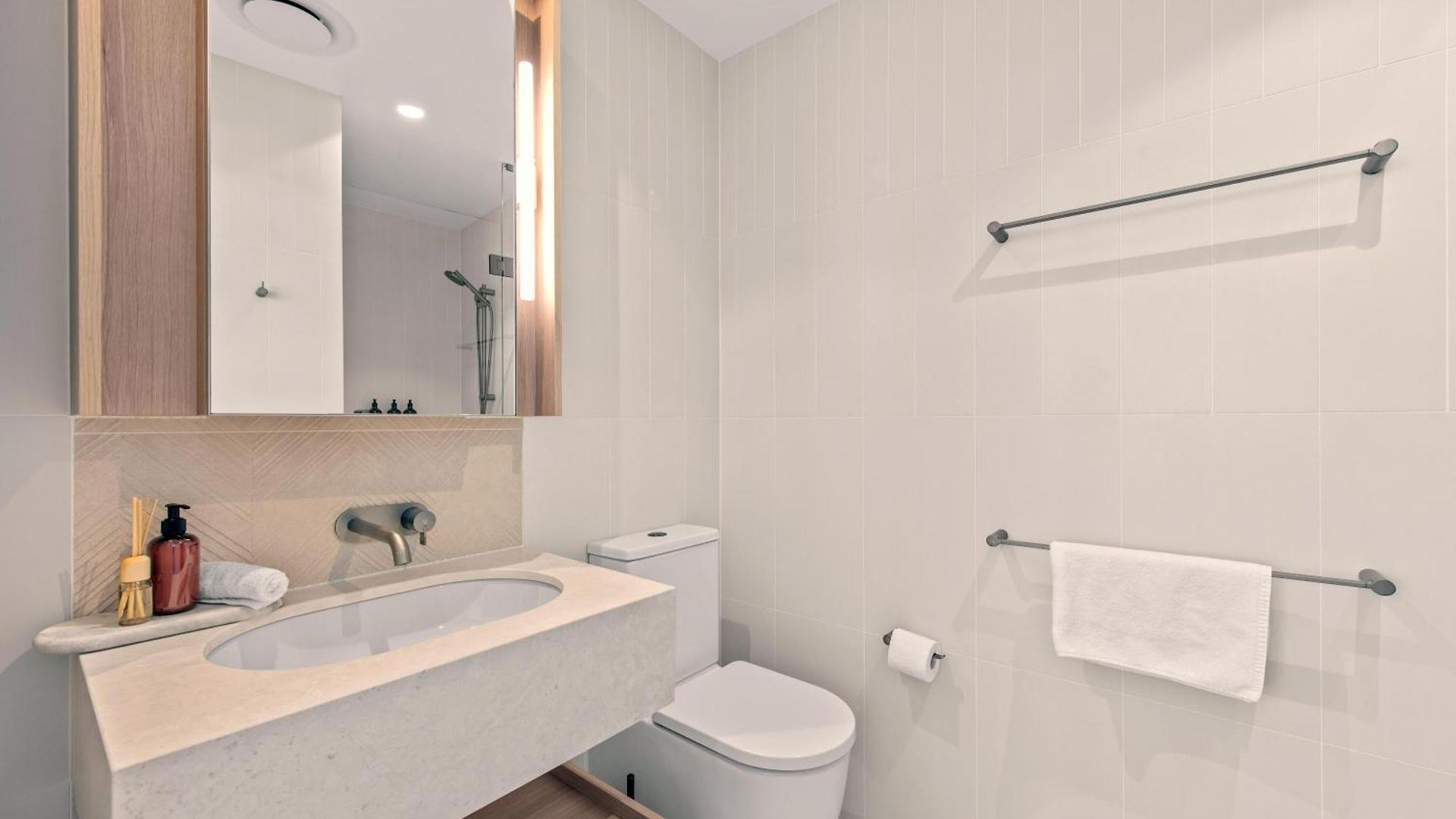 Queens Wharf 3br With 2 Parking Apartment