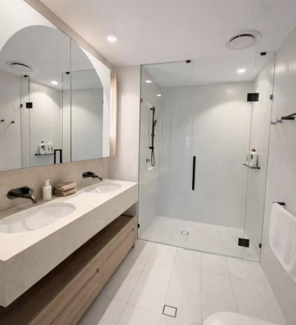 Crown's Jewel - Lv 53 Riverview Luxe On Qwr Apartment *