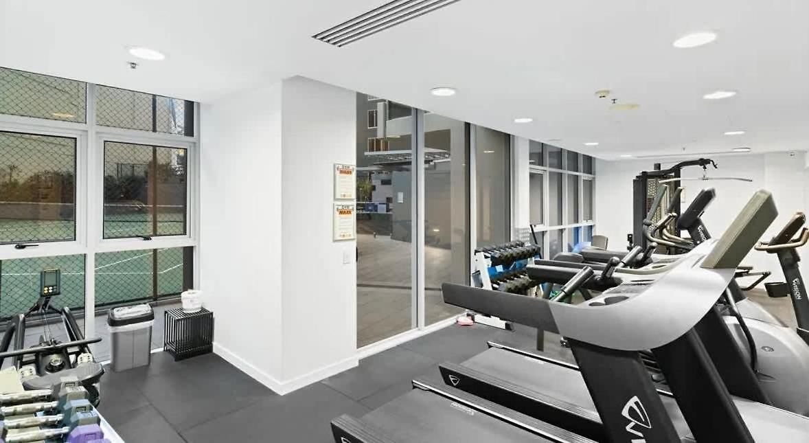 Apartment Skyline Escape - 3 Bedroom With River Views Brisbane