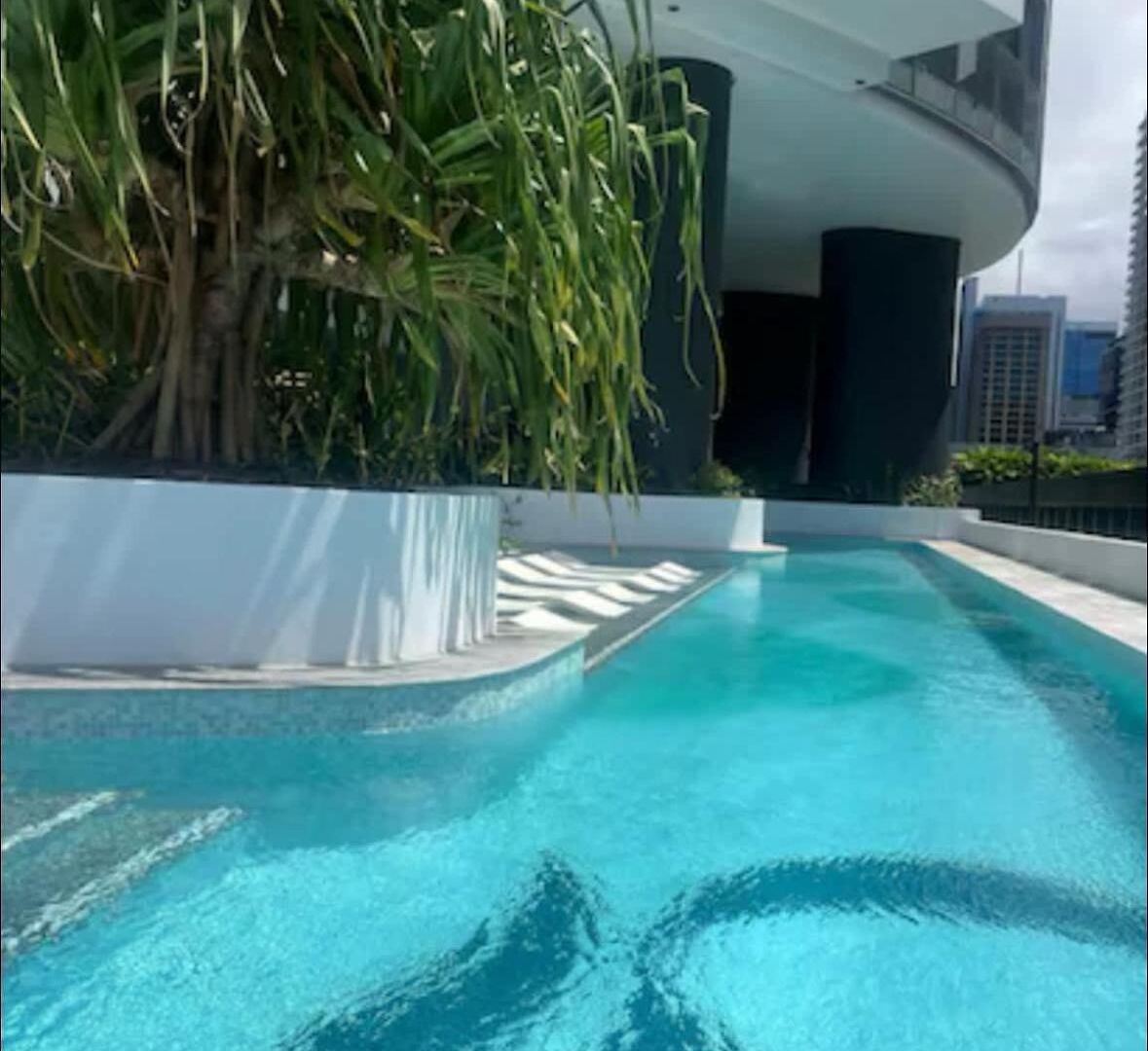 Lavish 3 Bedroom In Queens Wharf With Car Park Apartment *