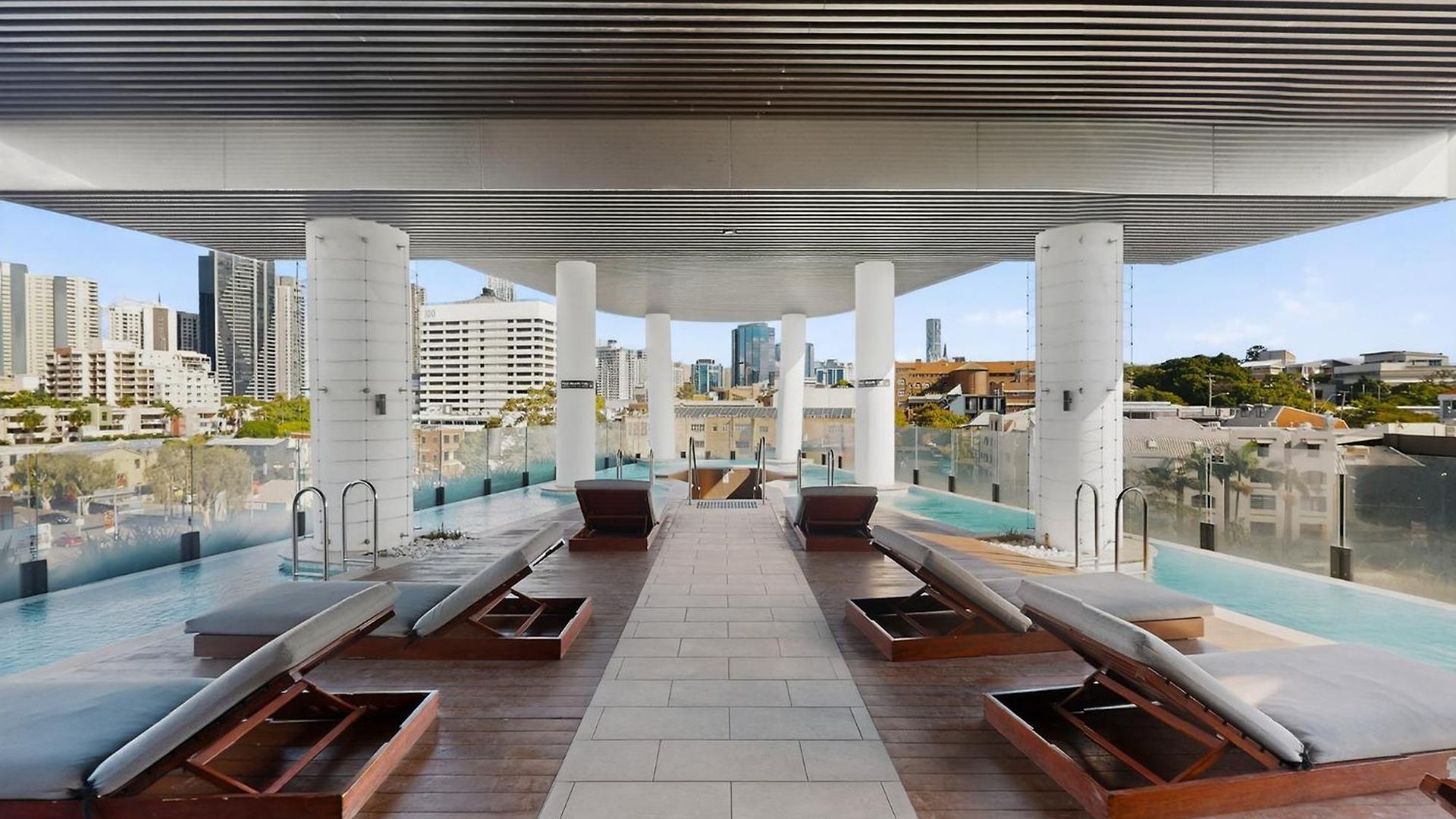 Corner 2 Bed With Views Level 11 - Fortitude Valley