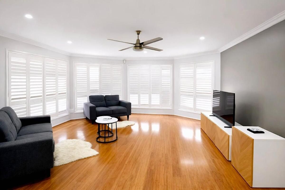 Full Ac 3br With Pool & 3 Parking Spot Apartment