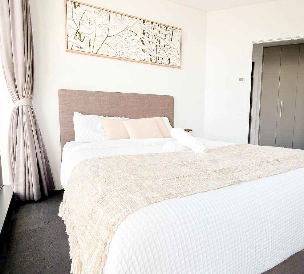 Apartment One Sky - Sleep 6 - Pools Cinema Sauna Gym Free Parking Brisbane