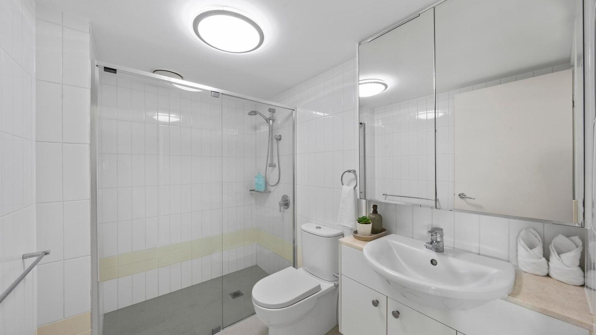 Bridge Views - Sleeps 8 - Cbd - Pool, Gym & Parking * Brisbane