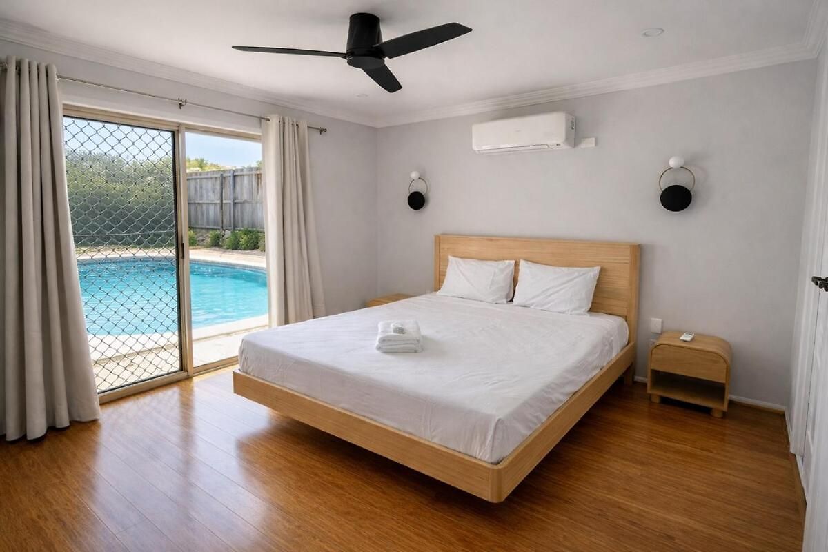Apartment Full Ac 3br With Pool & 3 Parking Spot *