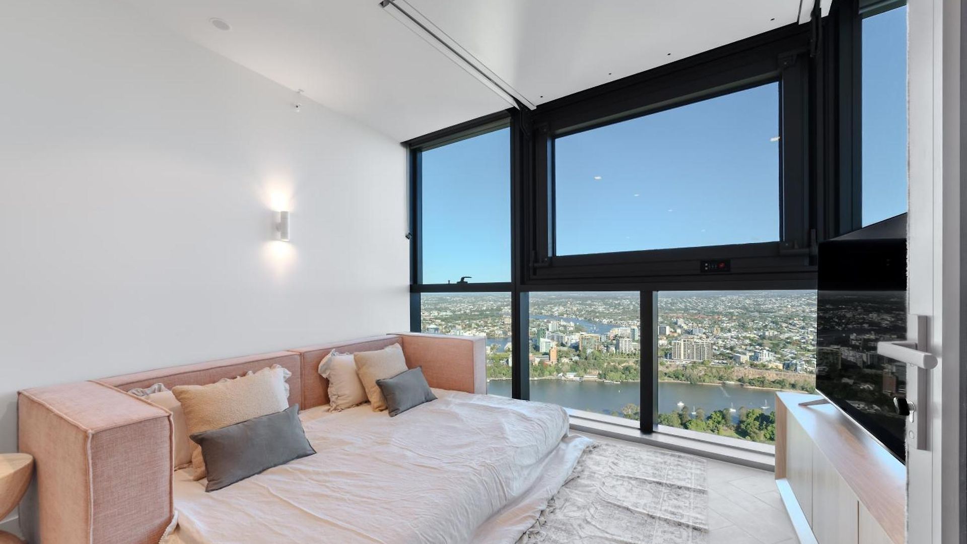 Queen's Wharf Modern 2br Pool, Free Parking * Brisbane