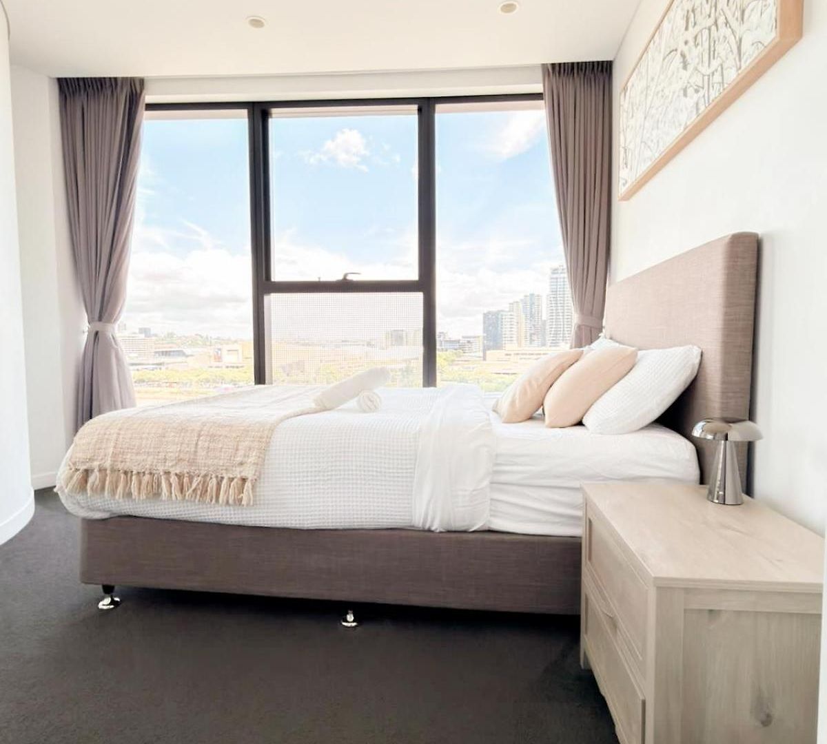 One Sky - Sleep 6 - Pools Cinema Sauna Gym Free Parking *