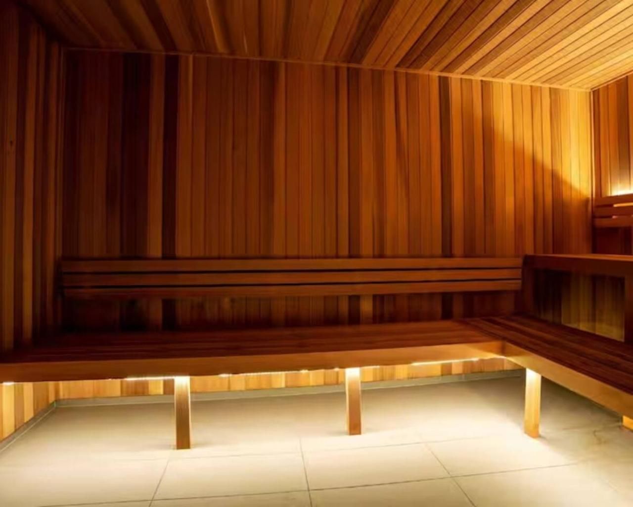 Apartment South 1br W Balcony, Gym And Sauna 12111