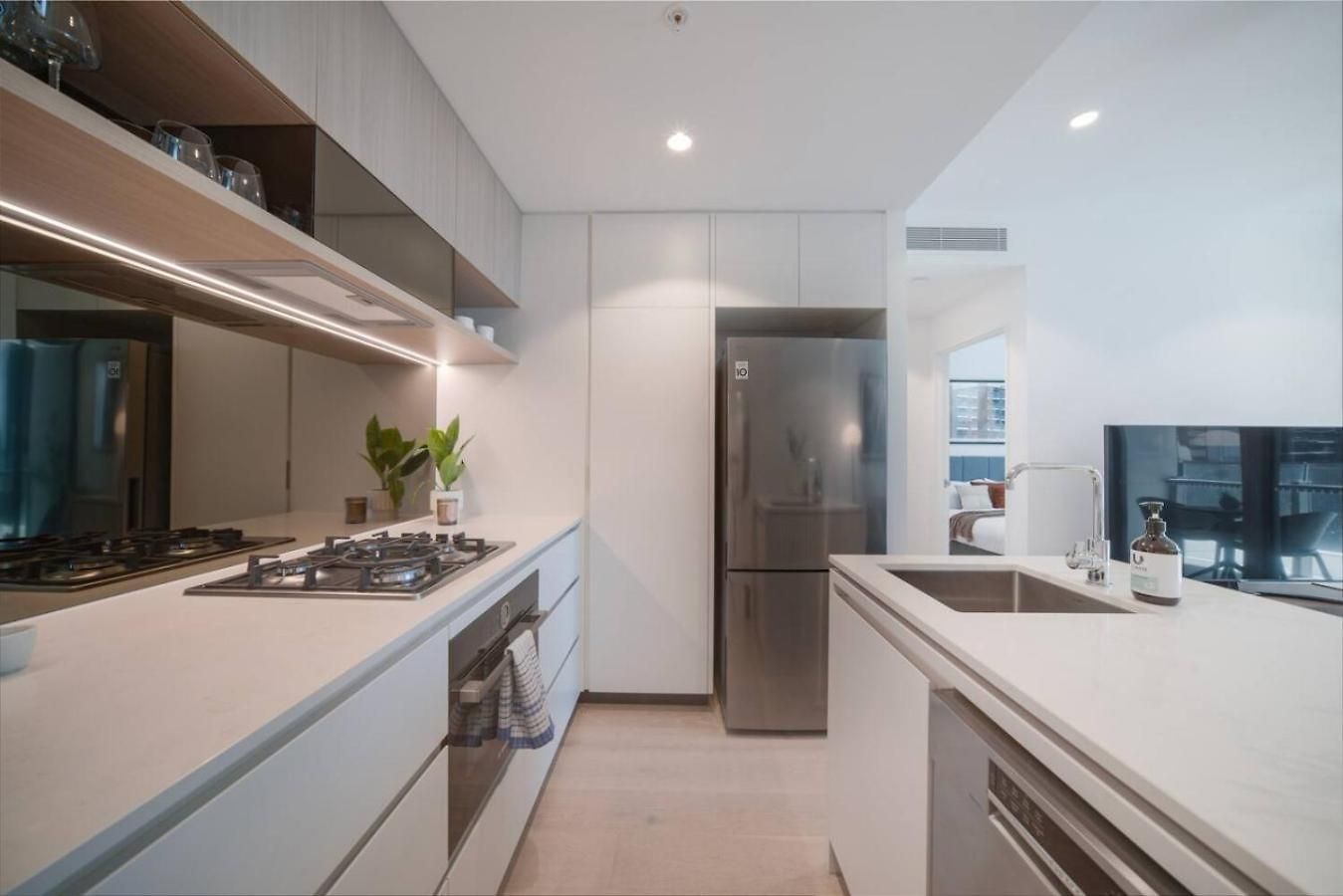 Modern 1 Bedroom Prime Cbd Location * Brisbane