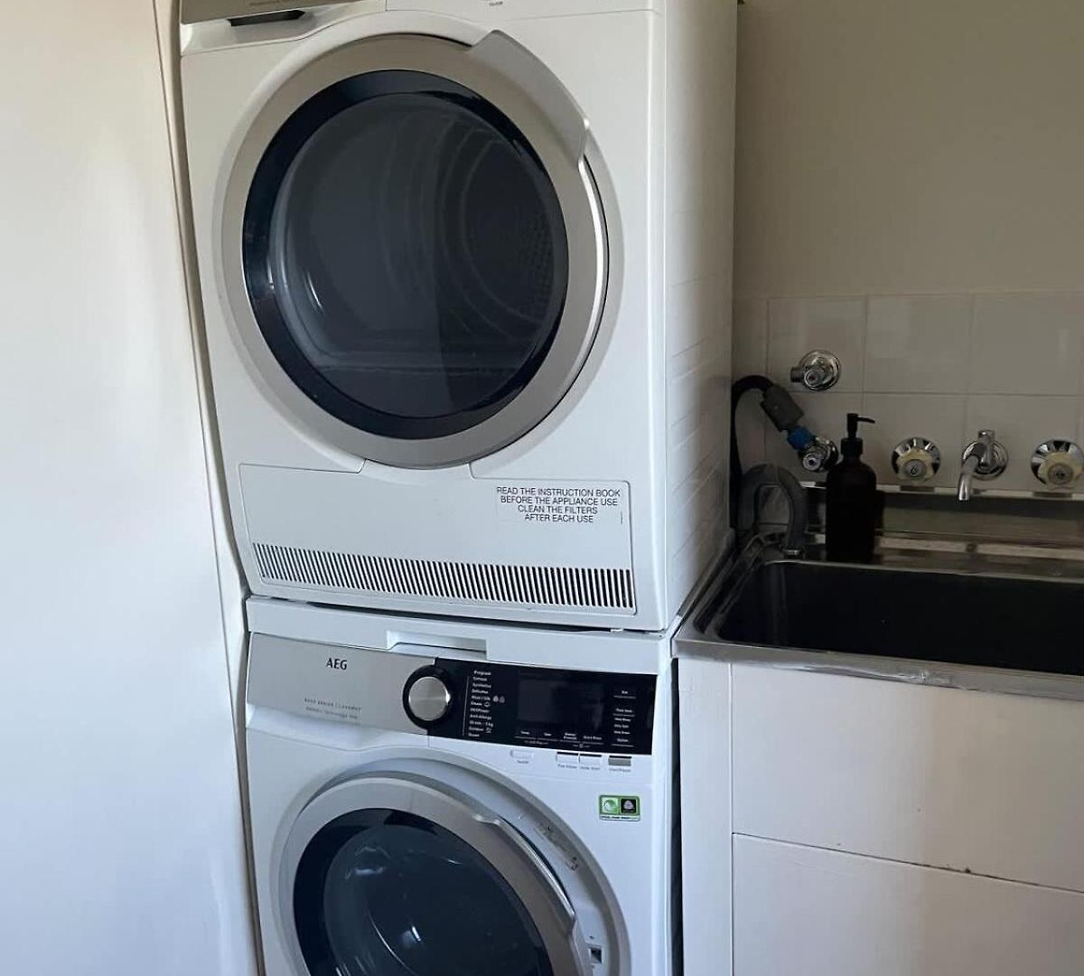 Apartment Large 2 Bed 2 Bath 1 Park Inner Location *