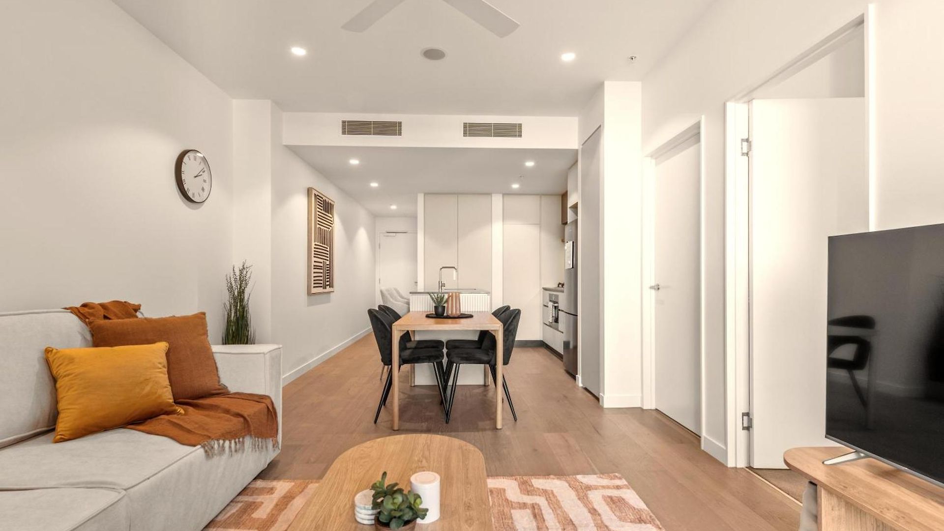 Queen's Wharf 1br Balcony With Free Parking Apartment