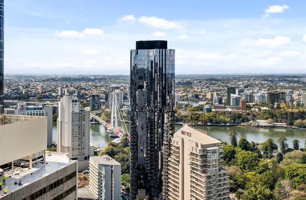 Lavish 3 Bedroom In Queens Wharf With Car Park Brisbane
