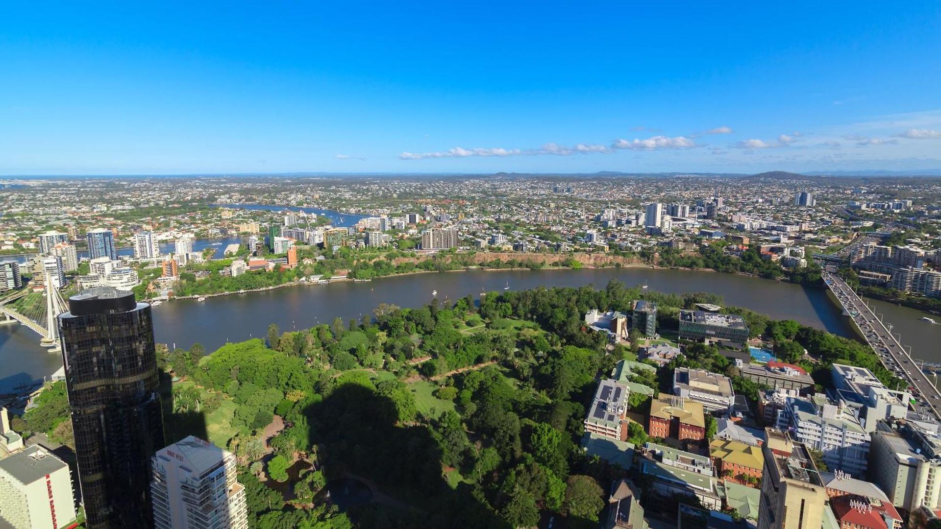 Queen's Wharf Modern 2br Pool, Free Parking *