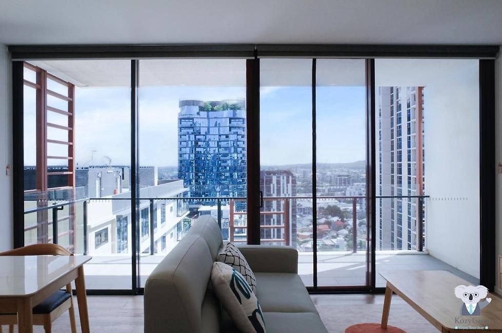 Kozyguru | South | Prime Skyline Retreat Apartment Brisbane