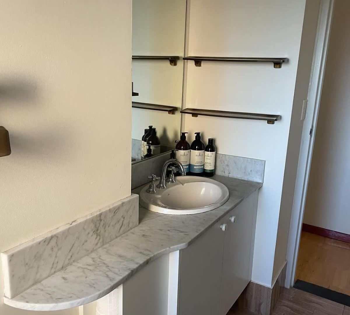 Large 2 Bed 2 Bath 1 Park Inner Location * Brisbane