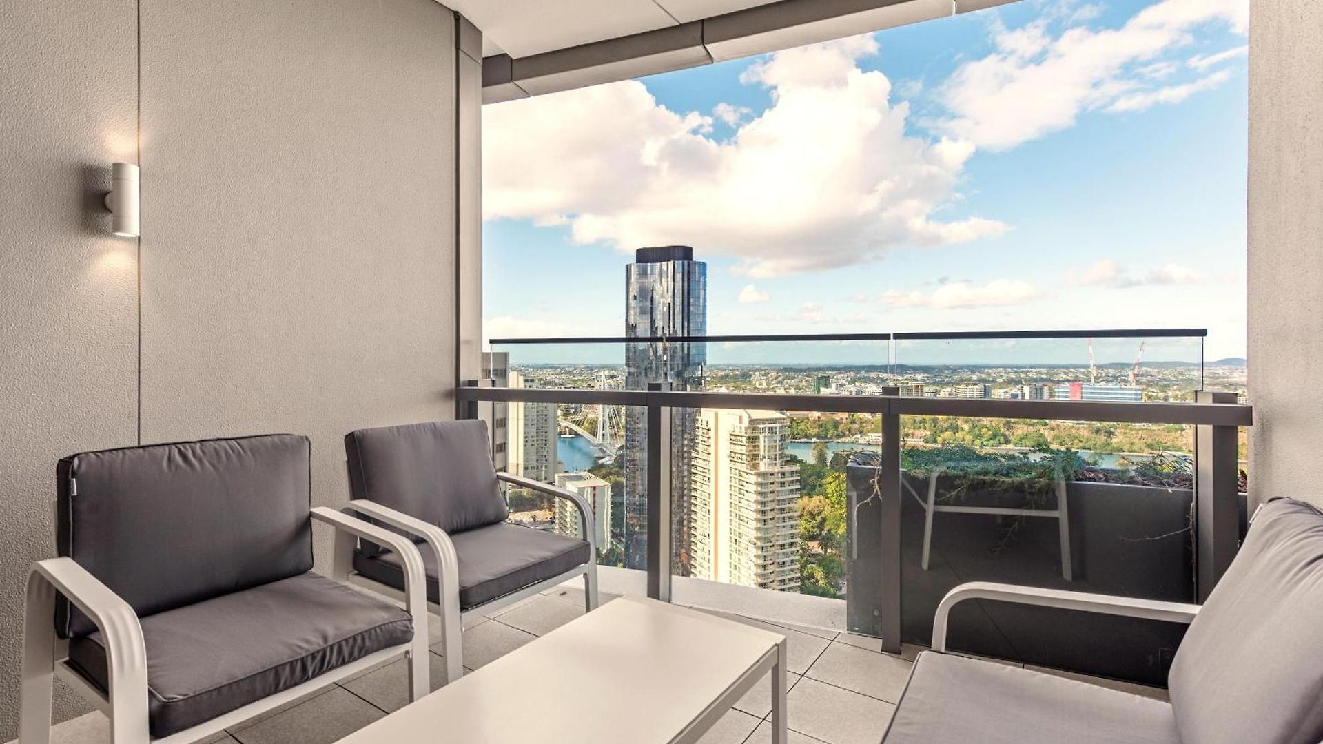 Apartment Queen's Wharf 1br Balcony With Free Parking *