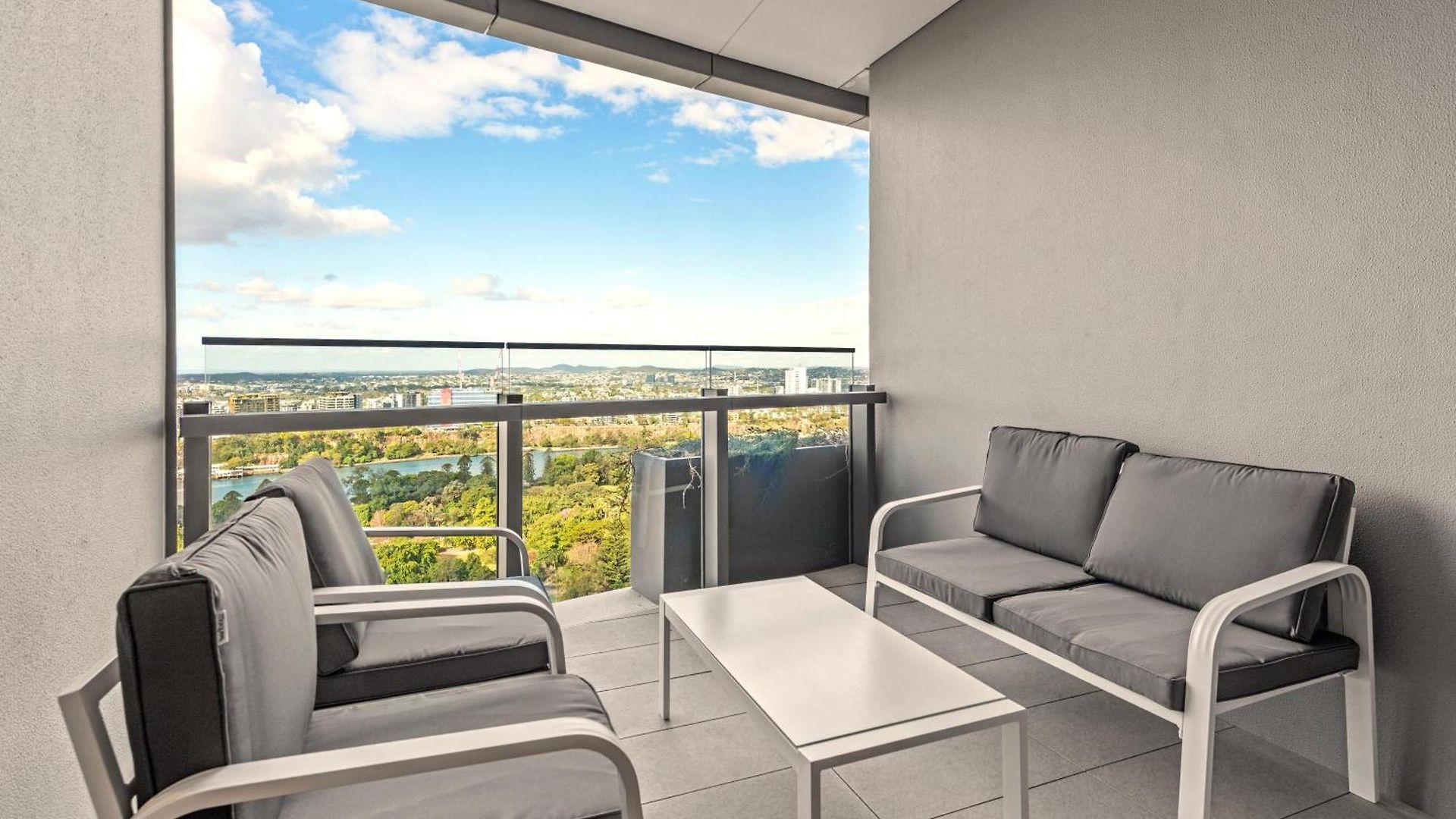 Queen's Wharf 1br Balcony With Free Parking Brisbane