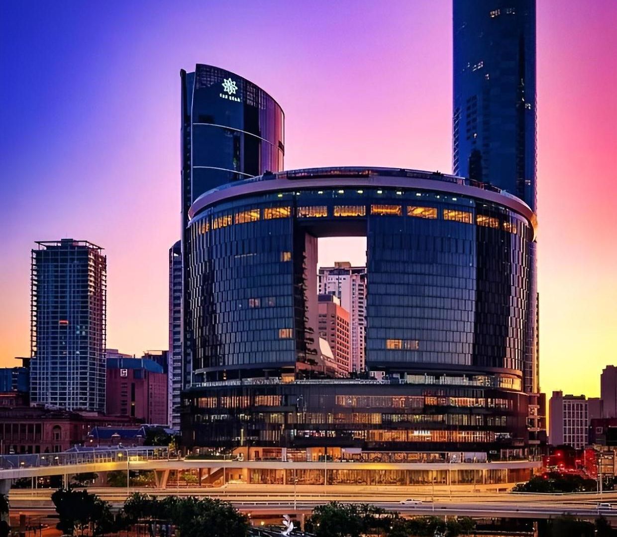 Queen's Wharf | South Bank & River Views | Pool Brisbane